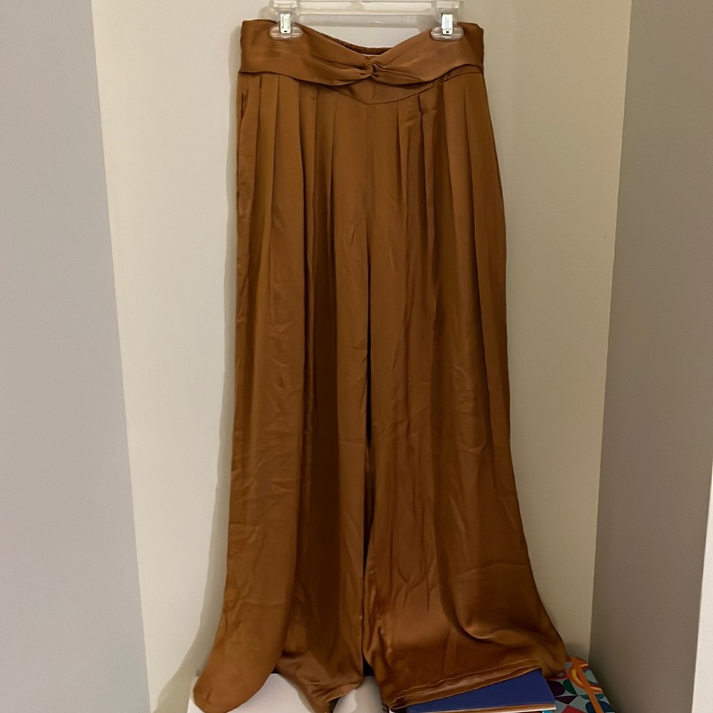 Brown loose pants